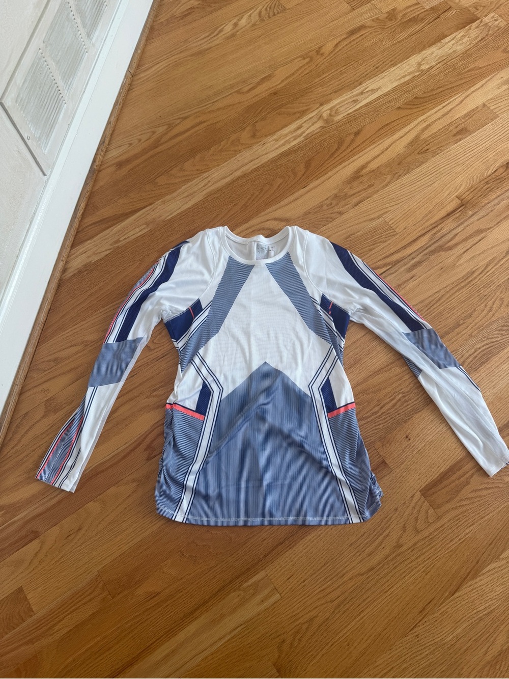 Lucky in Love workout long sleeve top mesh on sleeves